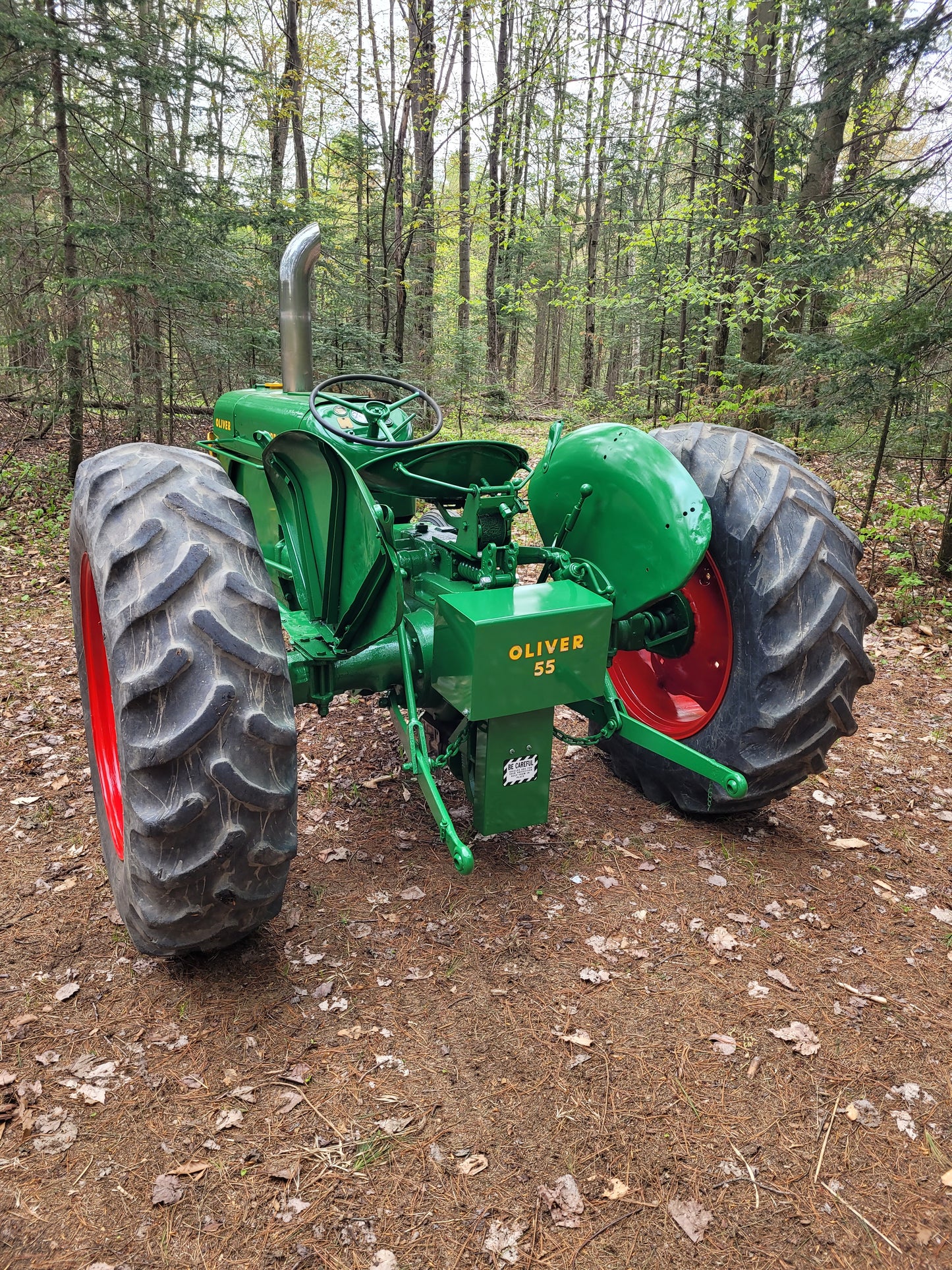 400015- TracteurBBQ Oliver Super 55